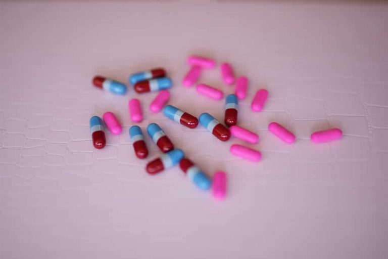 A pile of capsule pills.